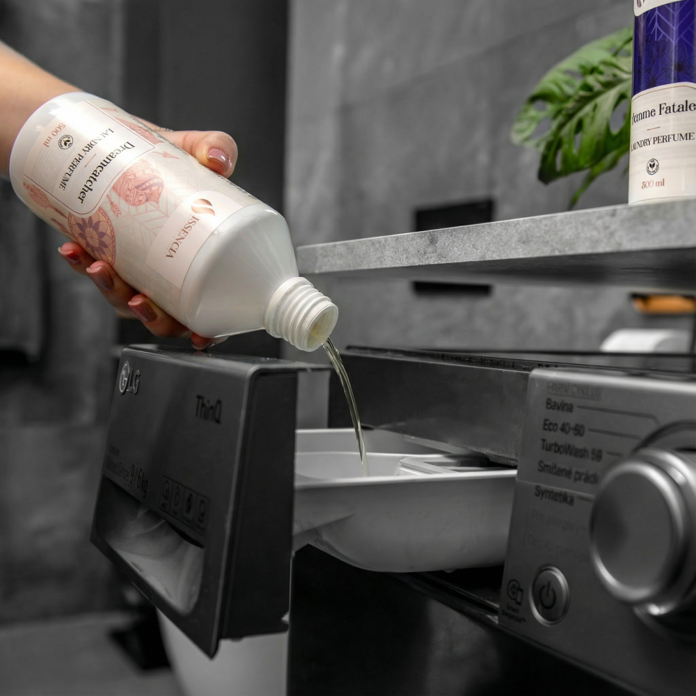 Môžete nalievať aj priamo z fľaštičky, podľa potreby.