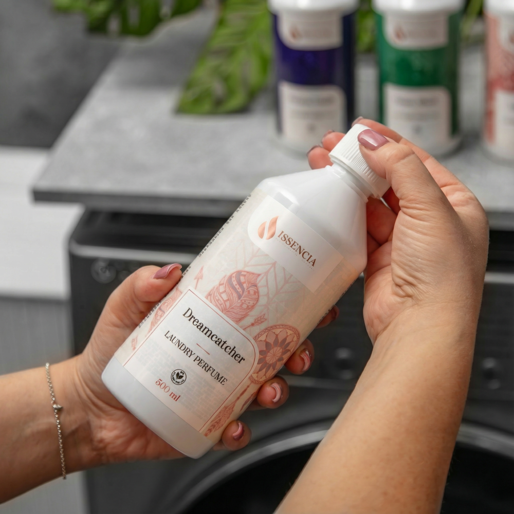 Odskrutkujte vrchnák.